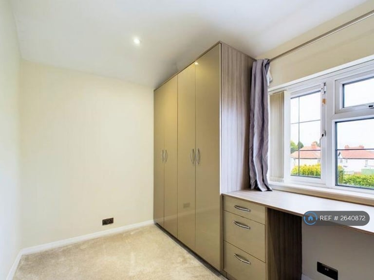 3 bedroom house in Newlands Drive, Birmingham, B62 (3 bed) (#2640872)