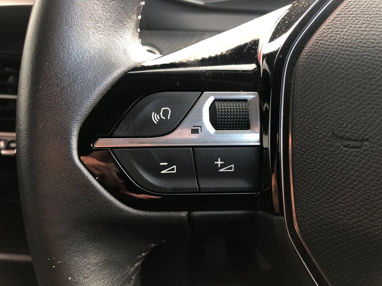 2022 Peugeot 2008 1.2 PureTech Active Premium + Euro 6 (s/s) 5dr HATCHBACK Petrol Manual