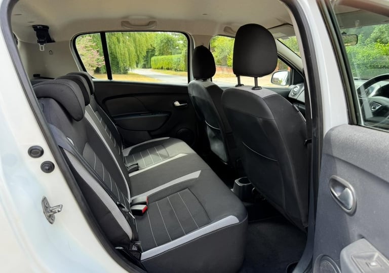 2017 DACIA SANDERO STEPWAY 1.5 DCi LAUREATE RUNS/DRIVES GREAT LOVELY EXAMPLE! 