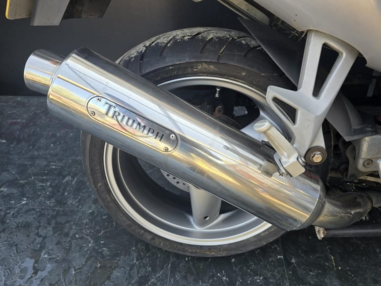 TRIUMPH SPRINT ST 955i TRADE SALE HPI CLEAR 