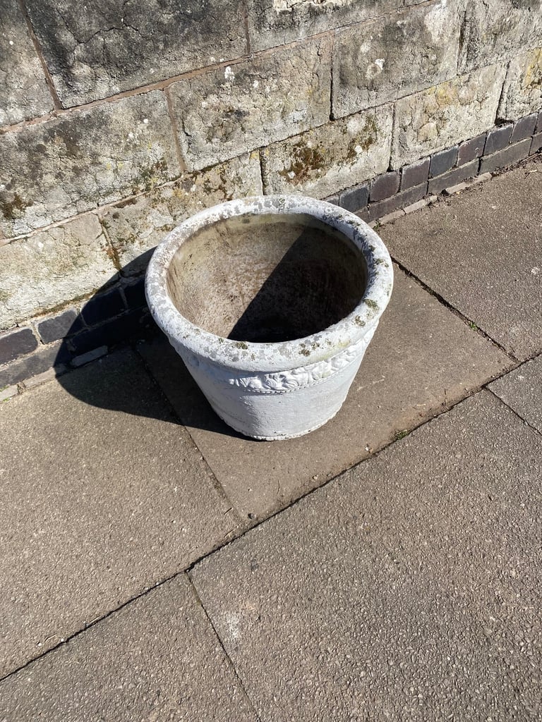 Blue ceramic pots+ White Pot 