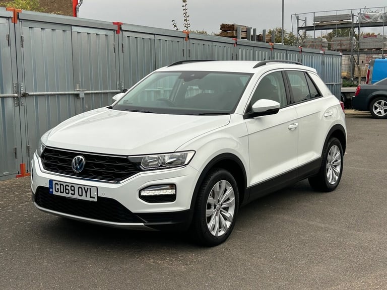 image for 2020 Volkswagen T-Roc SE TSI APPLE CAR PLAY ANDRIOD AUTO 1 OWNER FROM NEW Hatchback Petrol Manual