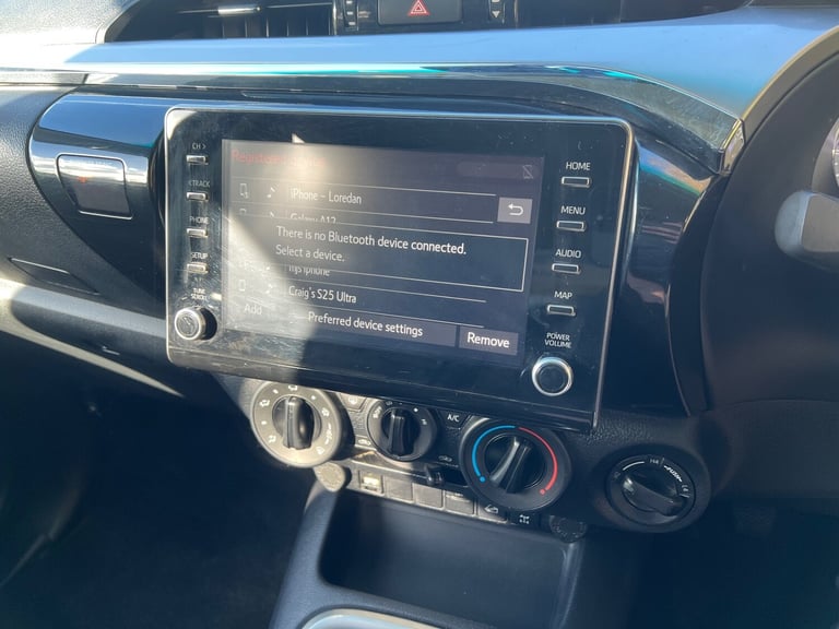 TOYOTA HILUX 2.4 D-4D 150PS ICON MANUAL 4X4 UTILITY PICKUP 21 REG 19,400 MILES