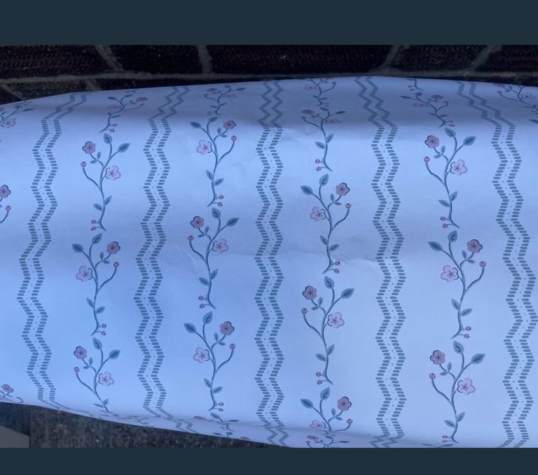 Laura Ashley Wallpaper (New) 