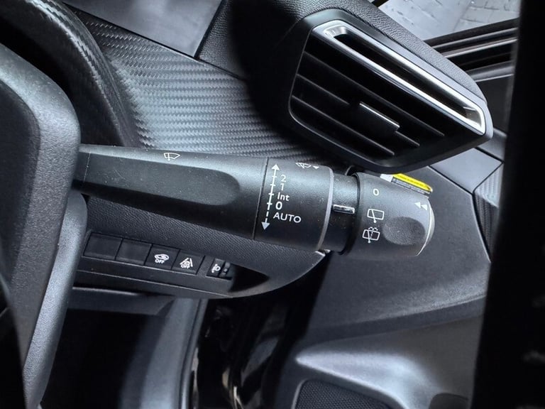 Peugeot 208 PURETECH ALLURE S/S