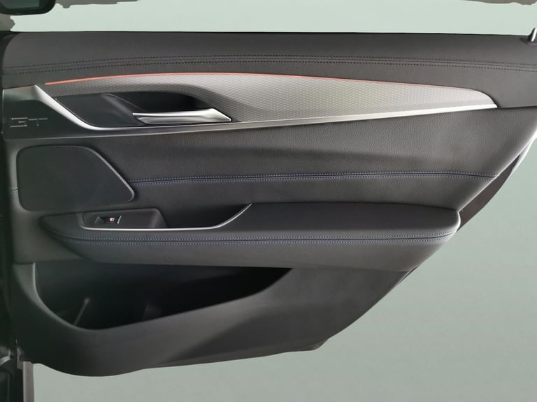 2020 BMW 6 Series Gran Turismo 2.0 620d M Sport GT 5dr Diesel Auto Euro 6 (s/s) (190 ps) - CARPLA...