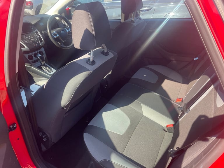 2013 Ford Focus 1.6 125 Zetec 5dr Powershift Petrol