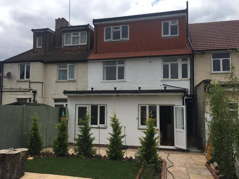 image for 4 Bedroom Flat to rent in Neasden