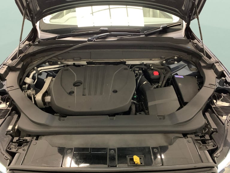 2022 Volvo XC60 2.0 B5P Plus Dark 5dr AWD Geartronic ESTATE PETROL Automatic