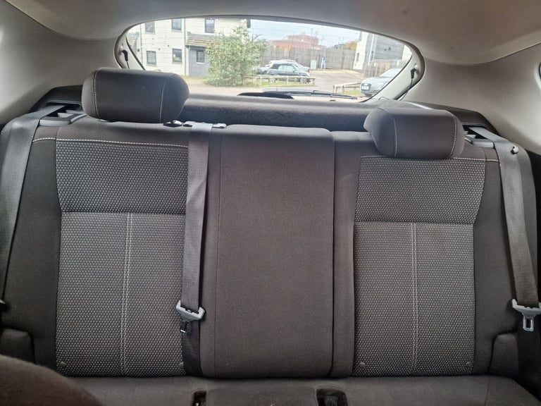 Vauxhall, ASTRA, Hatchback, 2010, automatic 1598 (cc), 5 doors