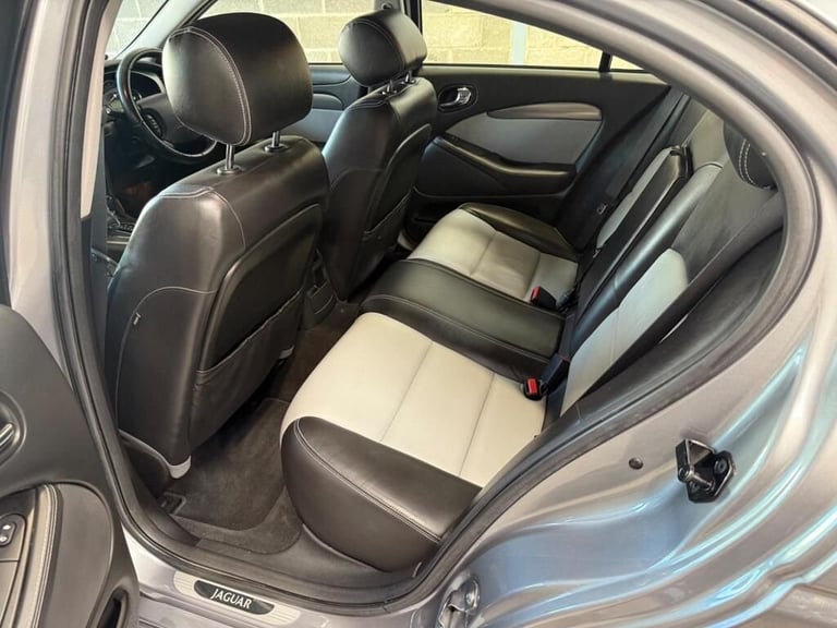 2007 Jaguar S-Type 4.2 V8 R 4dr Auto SALOON PETROL Automatic