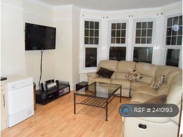 2 bedroom flat in Mulgrave Road, Croydon, CR0 (2 bed) (#2410193)