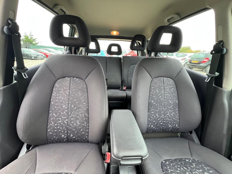 Mercedes-Benz A-Class 1.4 A140 Elegance LWB Hatchback 5dr Petrol Manual - Image 21