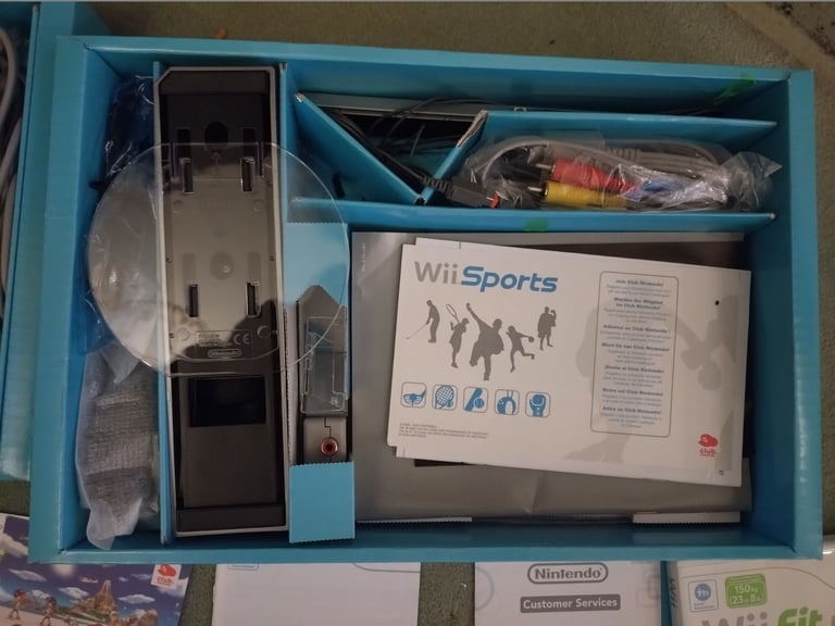 Nintendo Wii Console Black Motion Plus Sports Resort Pak Boxed Black Motion Plus