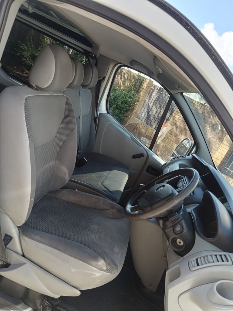 2013 Vauxhal Vivaro: Reluctant sale of my favourite van
