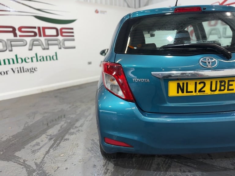 2012 Toyota Yaris 1.33 VVT-i TR 5dr Multidrive S HATCHBACK PETROL Automatic