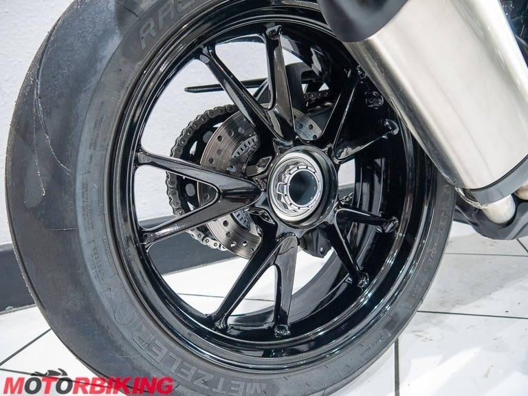 2021 (71) Triumph Speed Triple 1200 RS - Just 662 miles and stunning!!