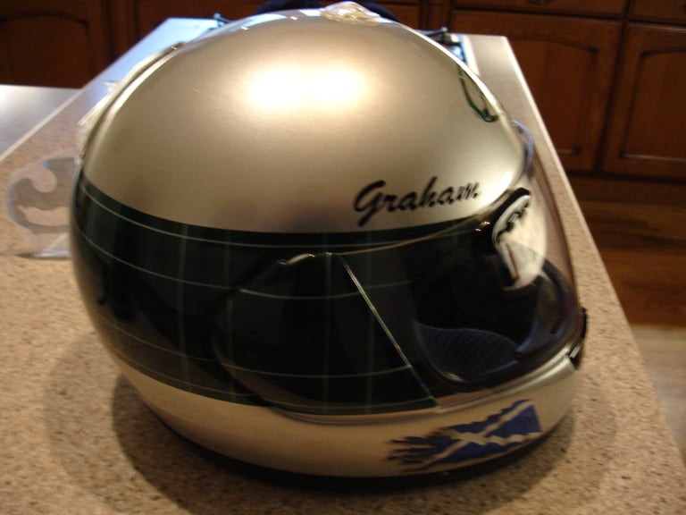 Arai Quantum crash helmet