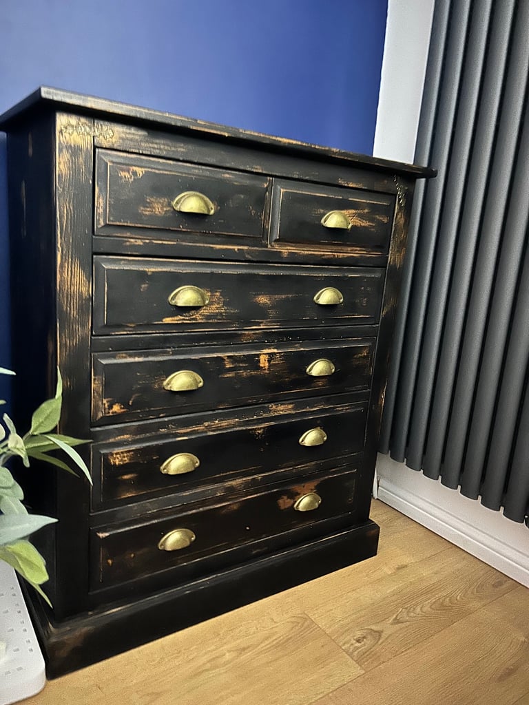 Chest of drawers solid pine