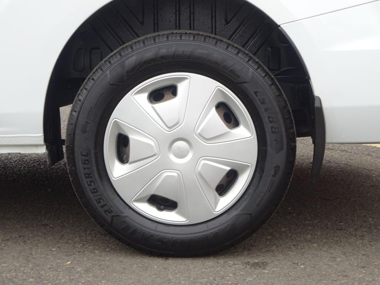 2021 Ford Transit Custom 2.0 320 EcoBlue Trend Kombi L2 H1 Euro 6 (s/s) 5dr MPV Diesel Manual