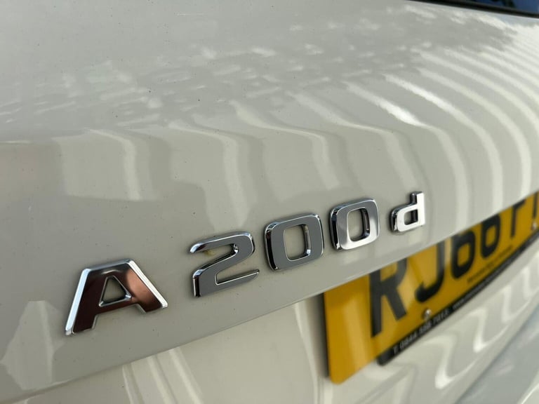 MERCEDES-BENZ A CLASS 2.1 A200d AMG Line (Premium) 7G-DCT Euro 6 (s/s) 5dr 2016