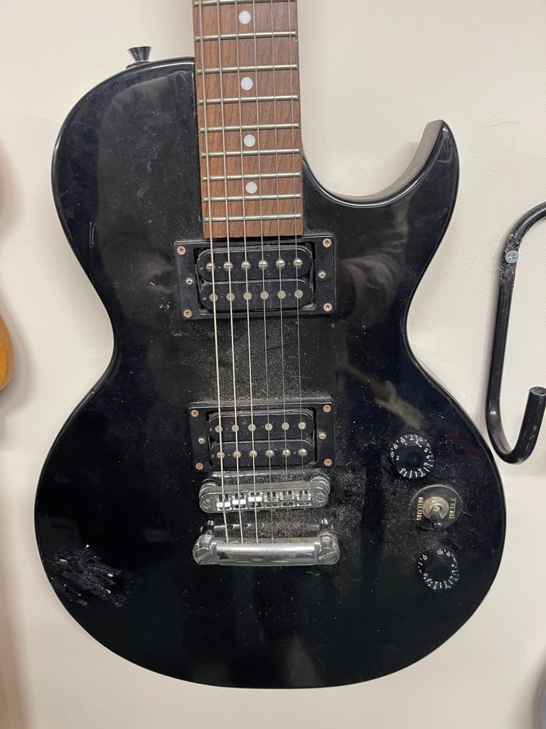 Tenson Black lp style rock electric guitar 4/4 Right Handed 6 String