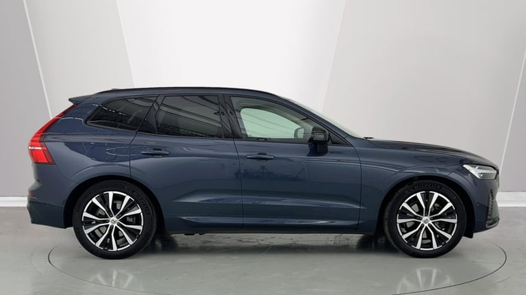 2022 Volvo XC60 Ultimate, B5 AWD mild hybrid, Petrol, Dark Estate Petrol Automatic
