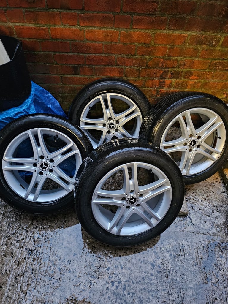 Genuine Mercedes 18 inch Alloys 