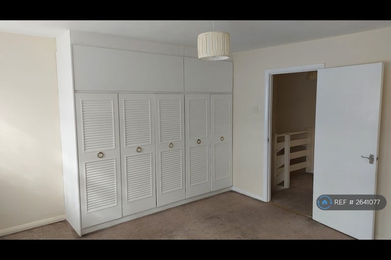 3 bedroom house in Wigram Road, London, E11 (3 bed) (#2641077)