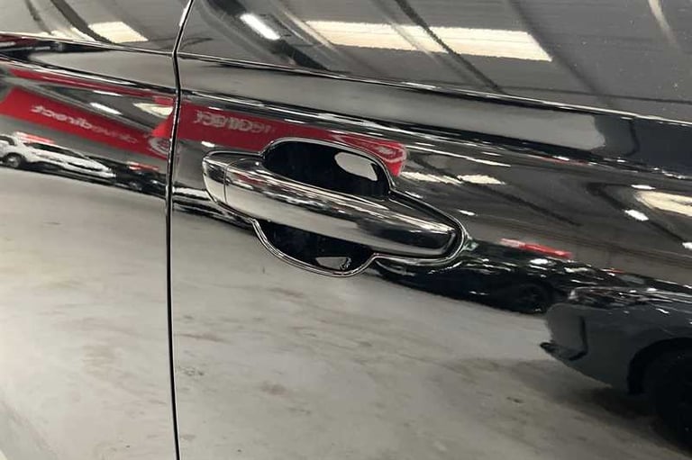 2025 Vauxhall Corsa 50kWh Yes Hatchback 5dr Electric Auto (136 ps) Hatchback Electric Automatic