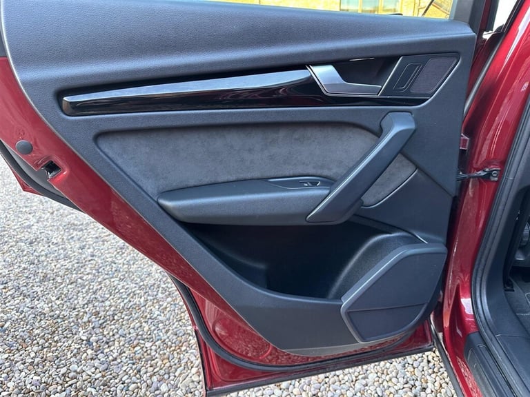 2019 Audi Q5 2.0 TDI 40 Black Edition S Tronic quattro Euro 6 (s/s) 5dr SUV Diesel Automatic