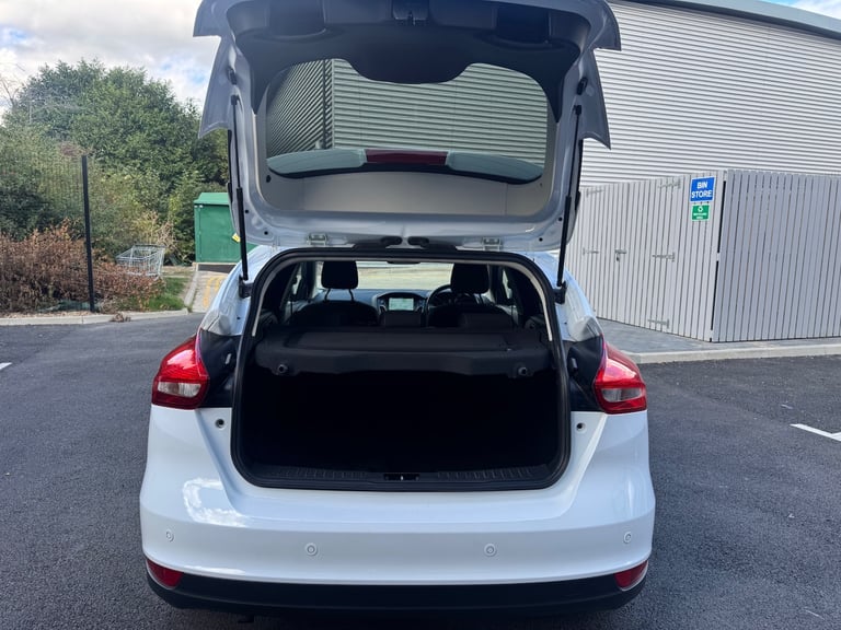 2018 Ford Focus 1.0 EcoBoost 125 Zetec Edition 5dr HATCHBACK Petrol Manual