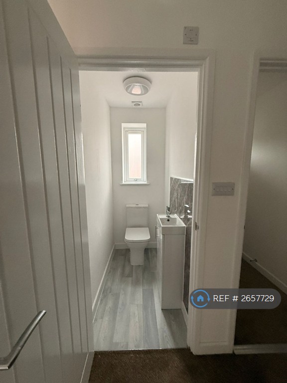 3 bedroom house in Cody Court, Silverdale Close, CV2 (3 bed) (#2657729)