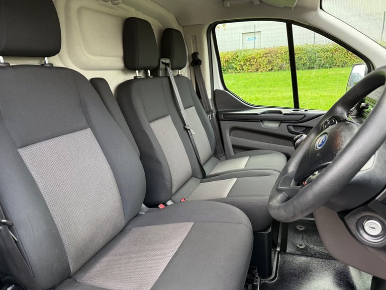 2018 Ford Transit Custom 2.0 TDCi 130ps 340 High Roof Van LWB  PANEL VAN Diesel Manual