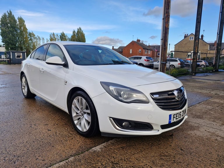 2015 Vauxhall Insignia 2.0 CDTi [140] ecoFLEX SRi 5dr [Start Stop] HATCHBACK Diesel Manual
