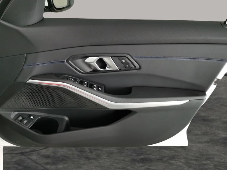 2024 BMW 3 Series 2.0 330e 12kWh M Sport Touring 5dr Petrol Plug-in Hybrid Auto Euro 6 (s/s)  Est...