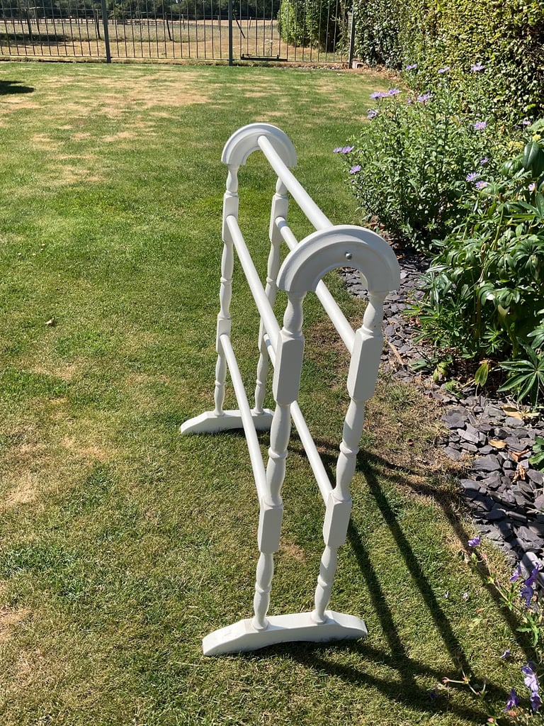 Traditional Retro Style Wooden Towel Rail Painted White Floor Standing