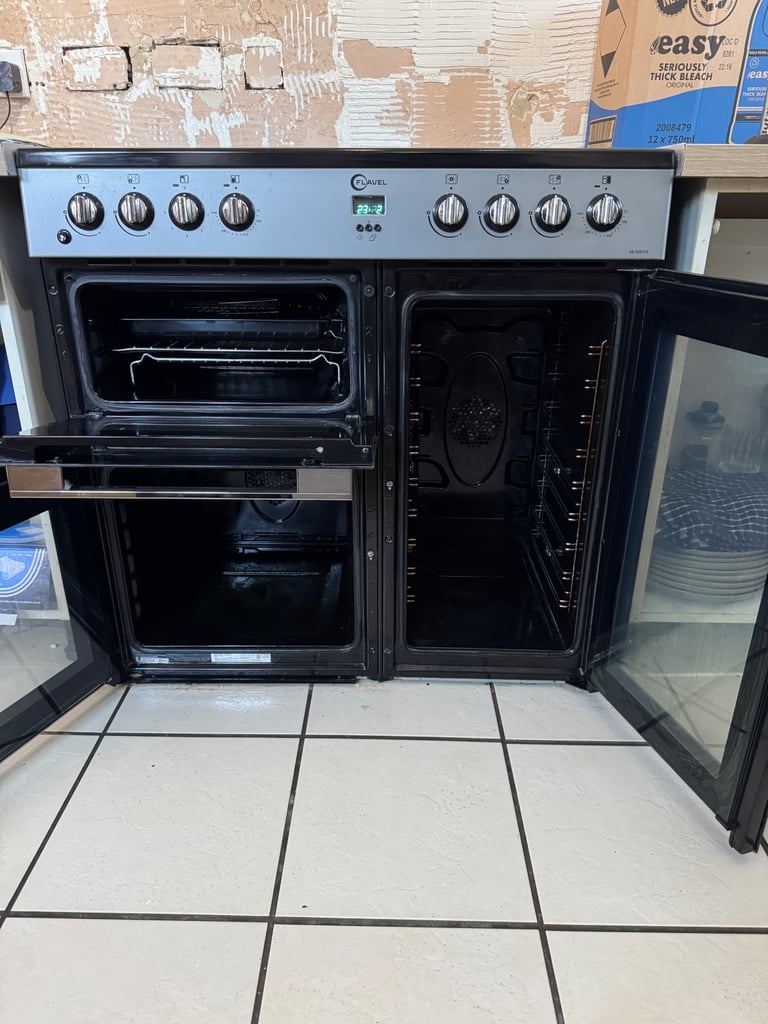 Duel fuel 900 wide range cooker  