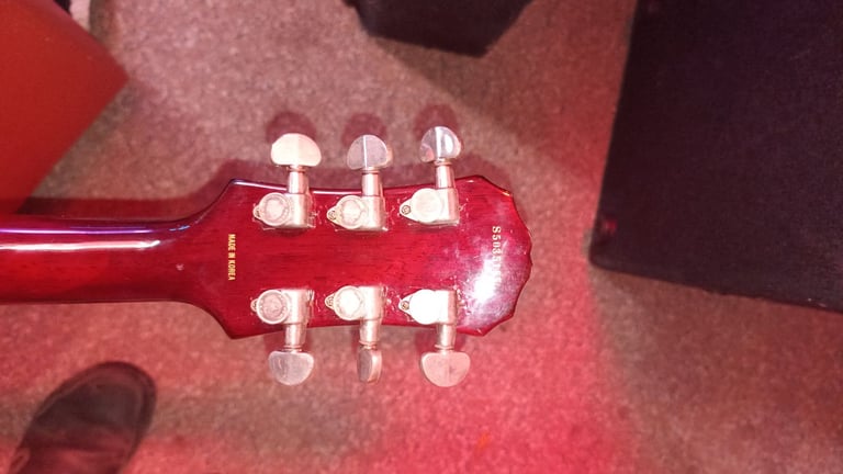 Epiphone les paul guitar