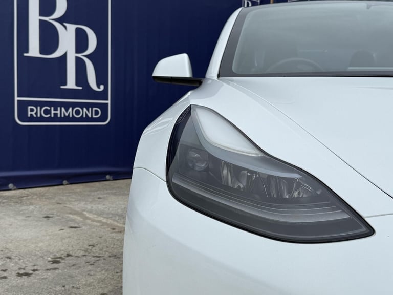 2022 Tesla Model 3 Saloon 4dr Electric Auto RWD (241 bhp) Saloon Electric Automatic