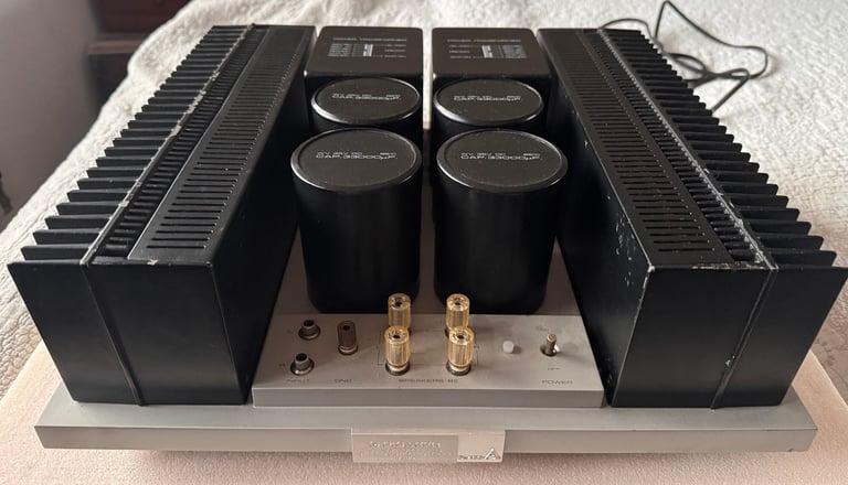 Pioneer M22 power amp ans & C21 pre amp Full class A!