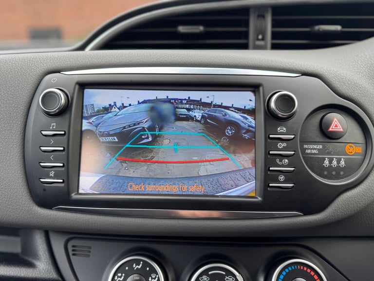 2018 Toyota Yaris 1.5 VVT-i Icon CVT Euro 6 5dr HATCHBACK Petrol Automatic