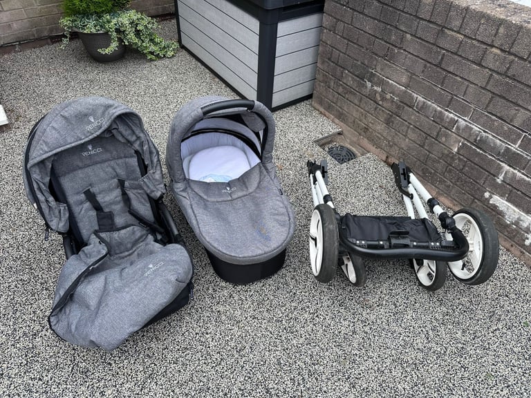 Gumtree travel system hotsell