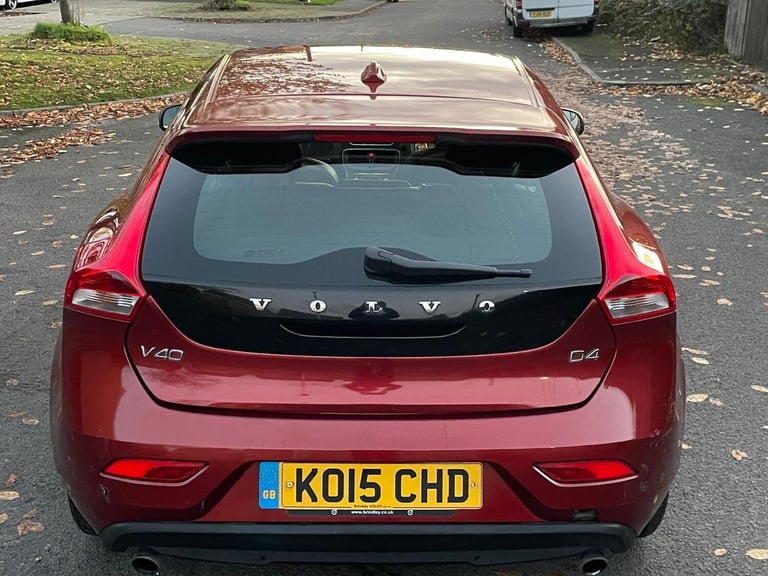 2015 Volvo V40 D4 [190] SE Lux Nav 5dr HATCHBACK DIESEL Manual