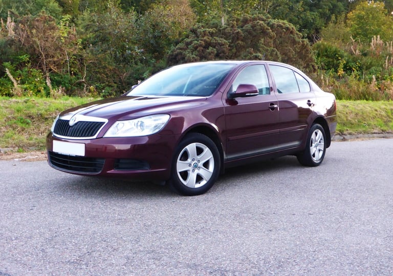 image for 2011 Skoda Octavia 1.6 TDI CR SPECIAL EDITION with Towbar and New 1 YRS MOT HATCHBACK Diesel Manual