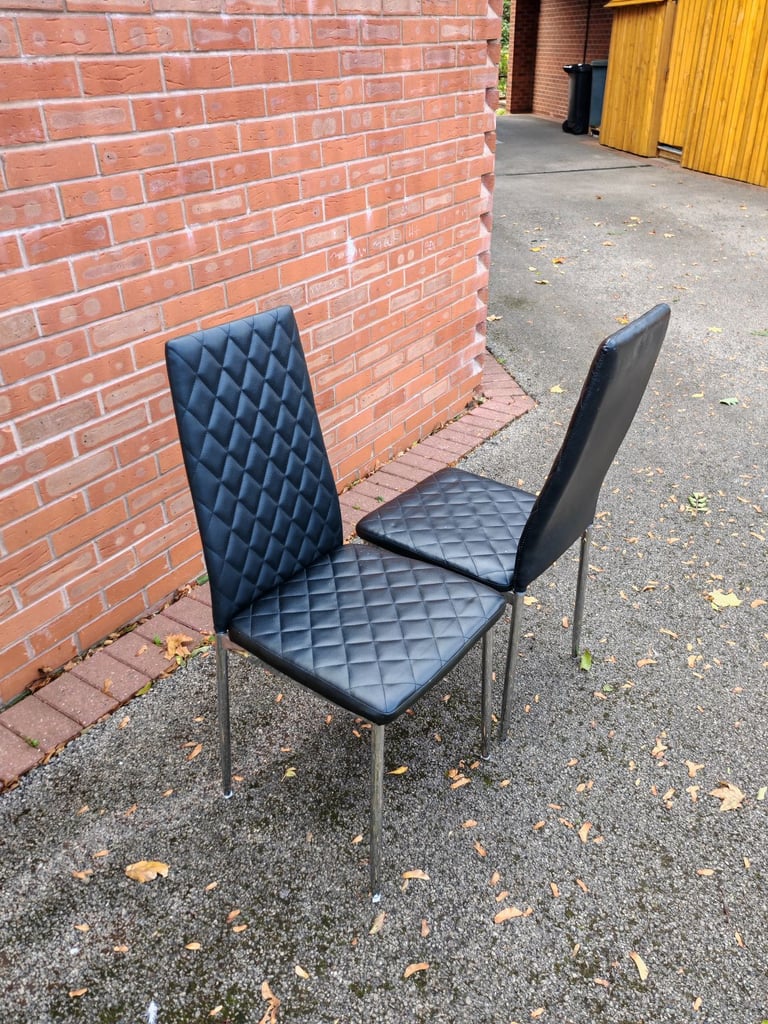 White Extending Dining Table & 6 Black/Chrome Chairs FREE DELIVERY 178