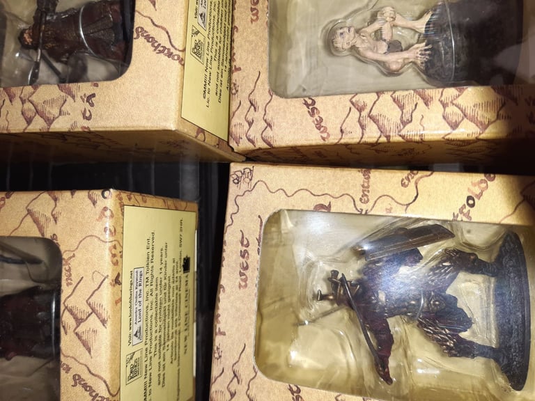 Boxed lord of rings figures collectable