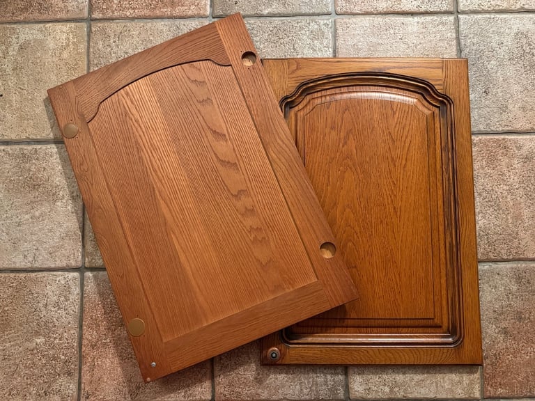 Solid wood kitchen cupboard doors