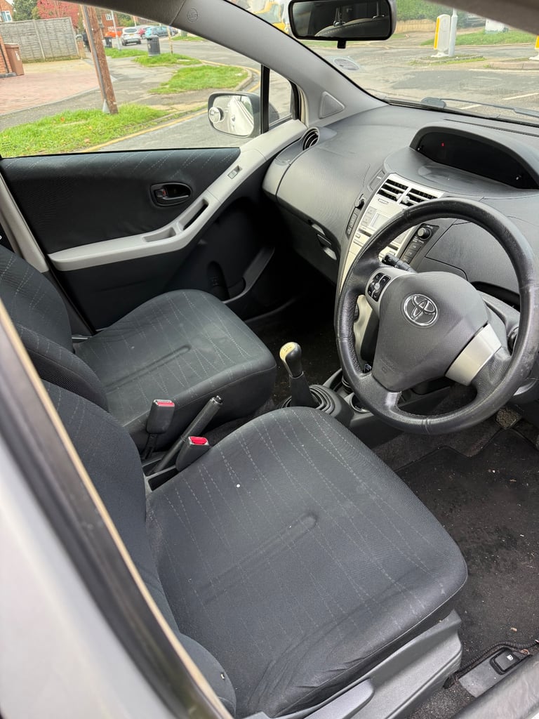 Toyota, YARIS, Hatchback, 2006, Manual, 996 (cc), 5 doors