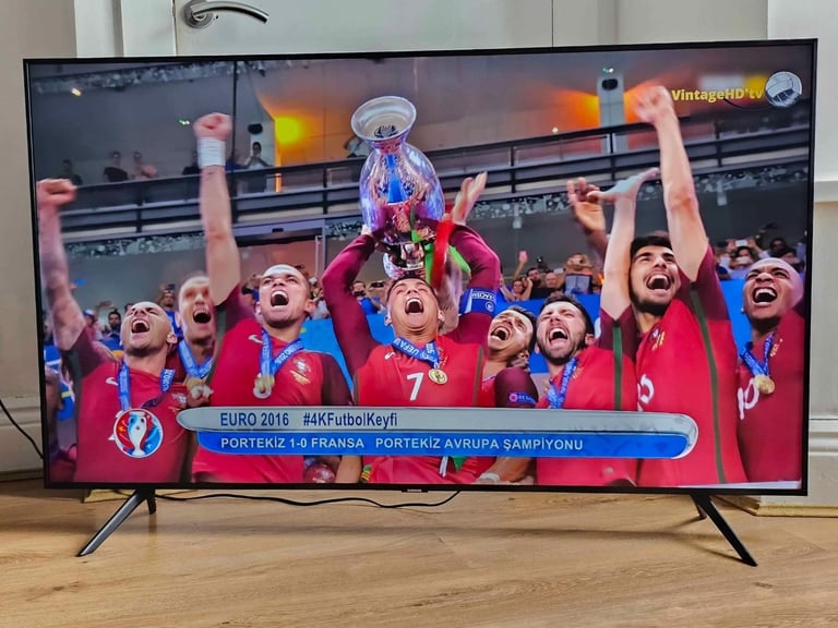 Samsung 55 inch 4K Crystal Ultra HD Smart HDR LED TV with Latest Apps